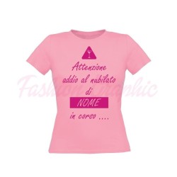 T-shirt festa addio al nubilato in corso personalizzabile con nome